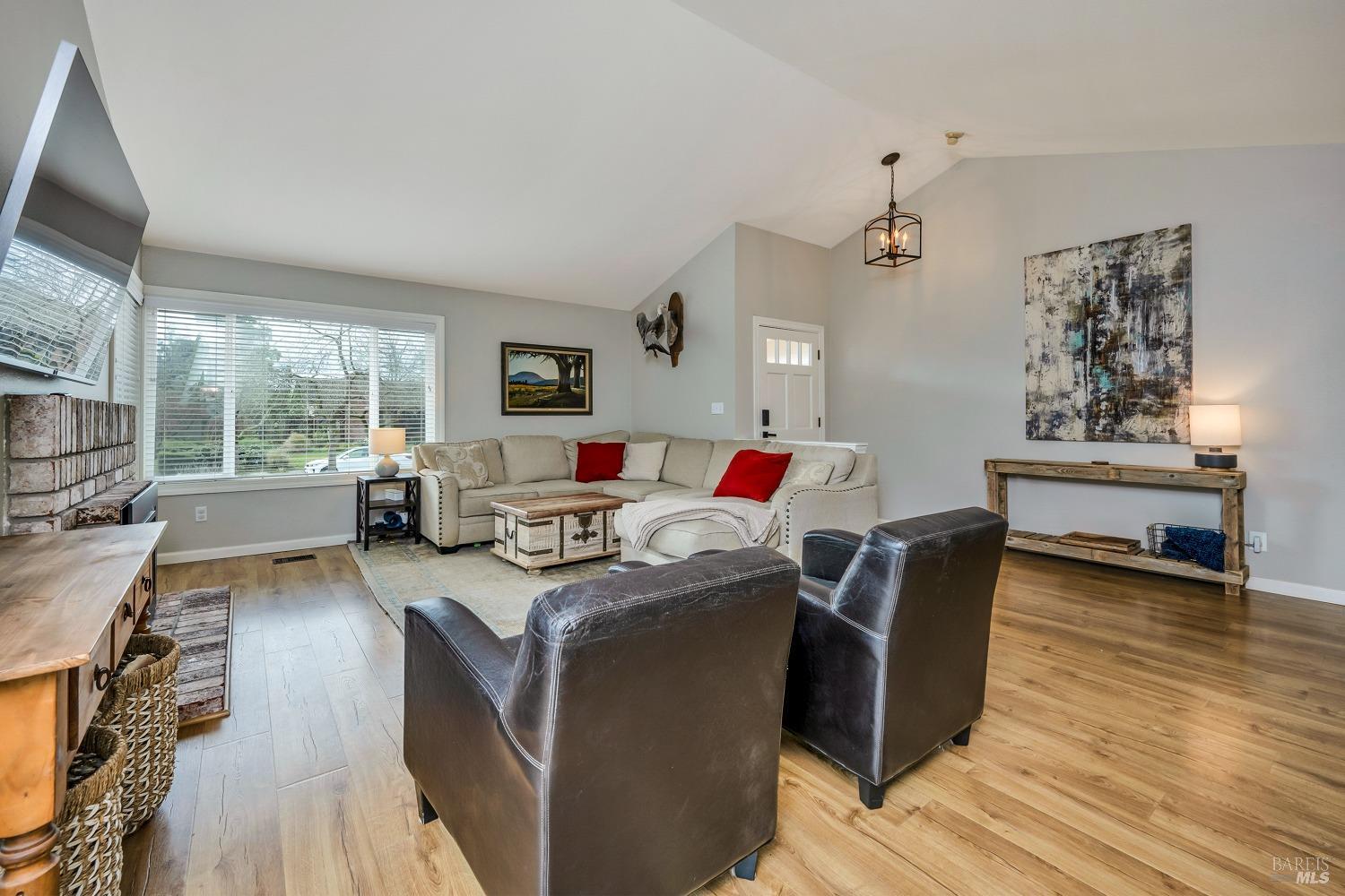 1036 Stonebridge Drive