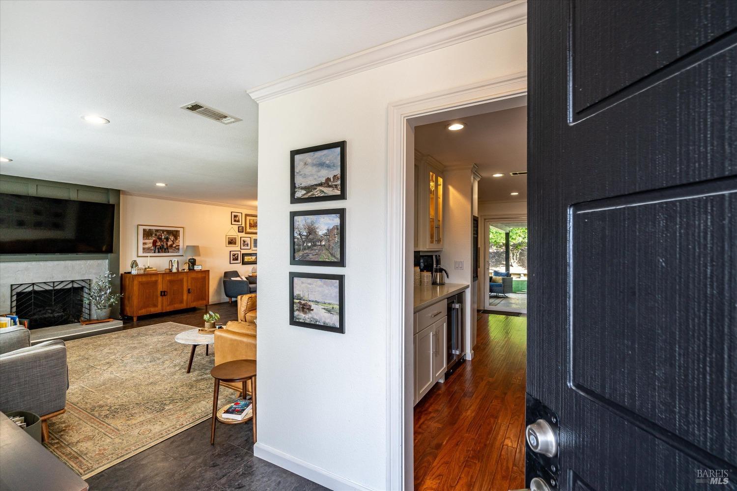 420 N Camino Alto Street