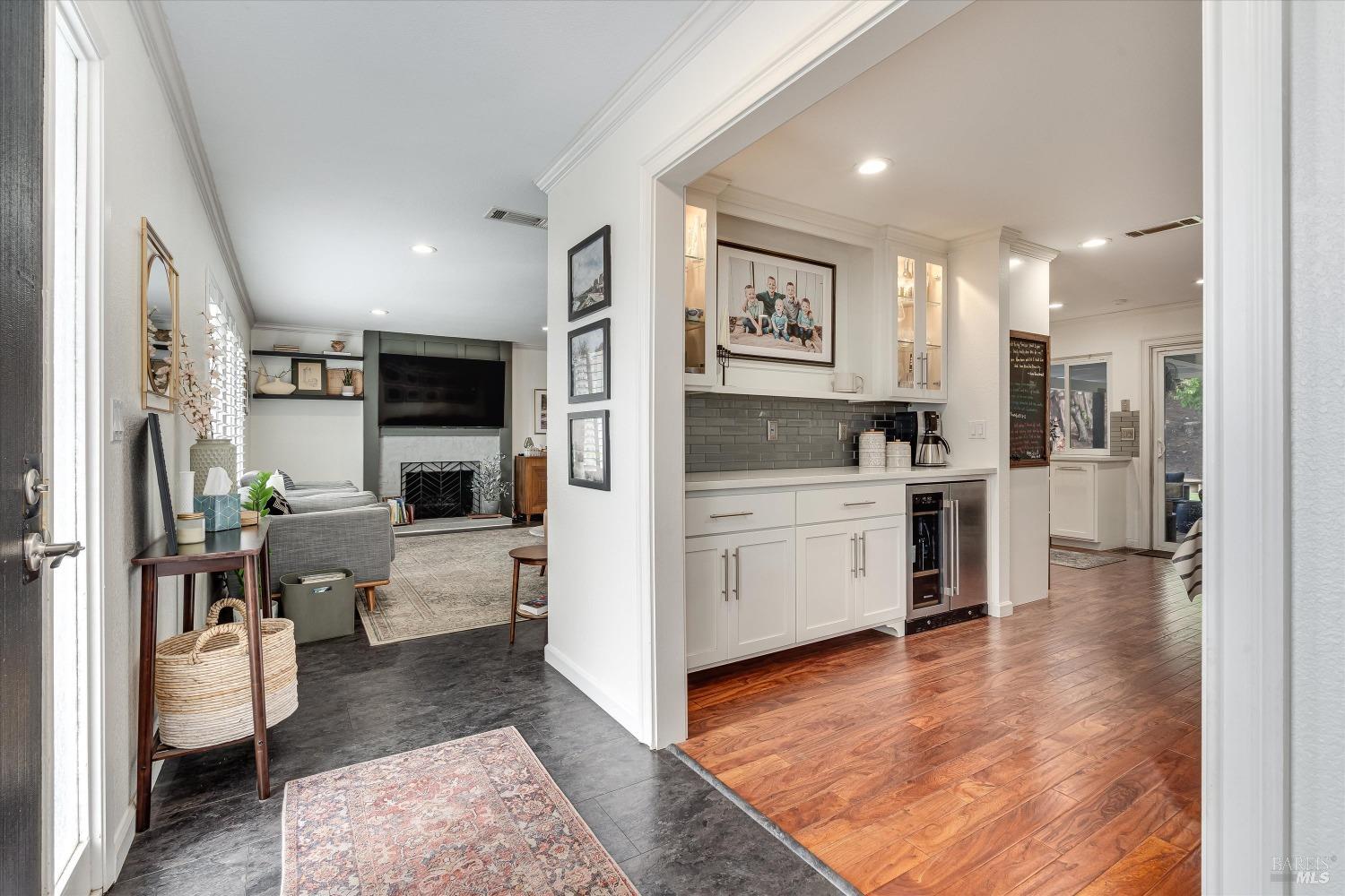 420 N Camino Alto Street