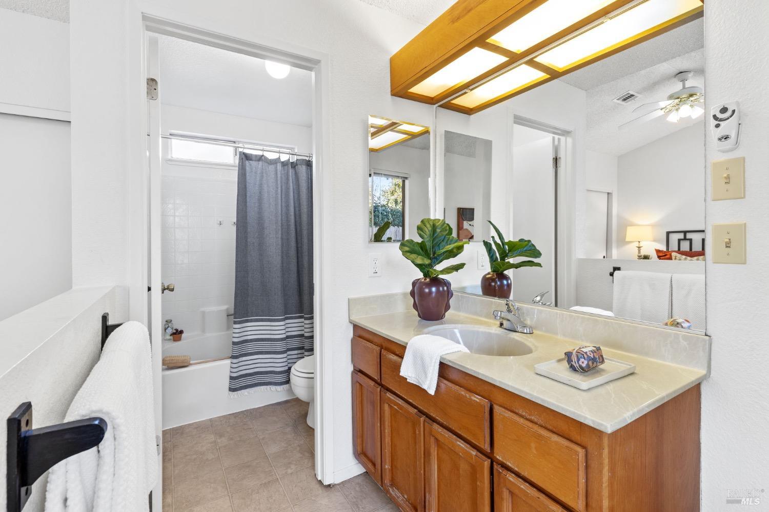 2128 Sunhaven Circle