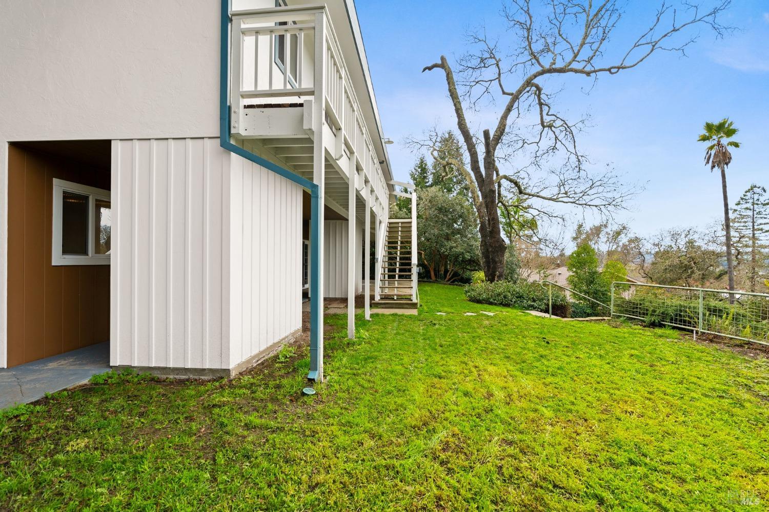 10 Chapel Hill Drive