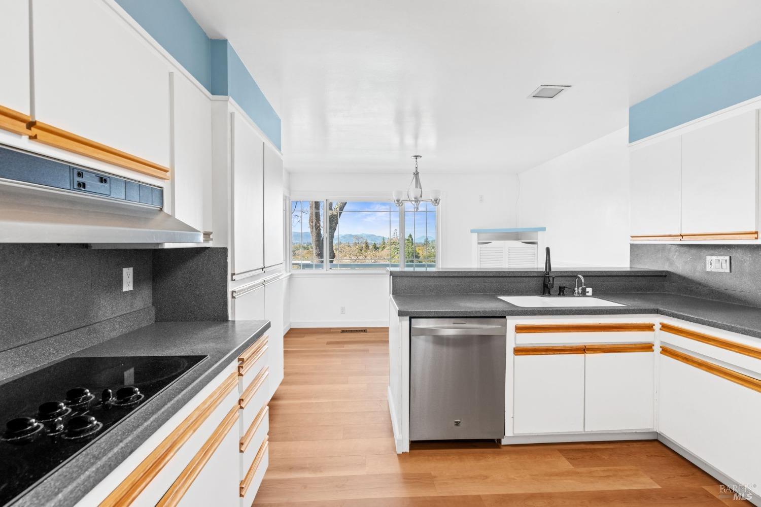 10 Chapel Hill Drive