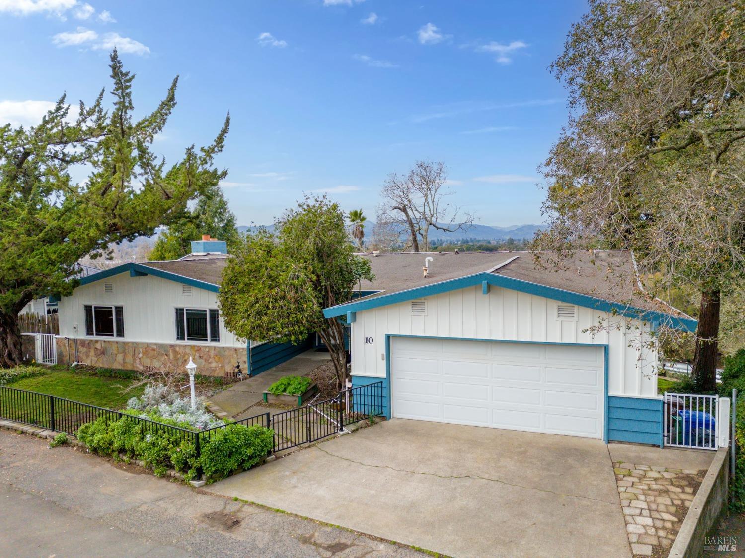 10 Chapel Hill Drive