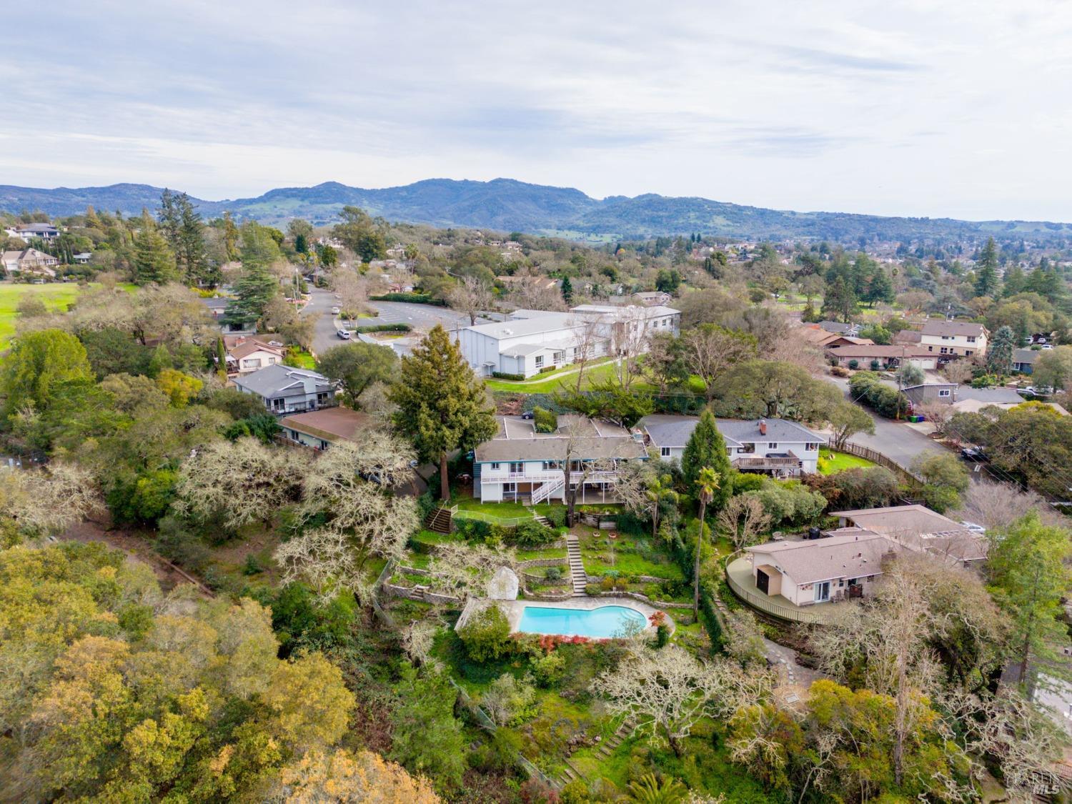 10 Chapel Hill Drive