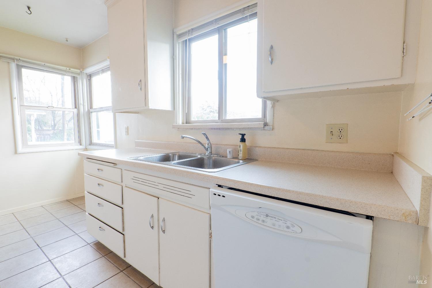 42 Julian Avenue Unit: 2