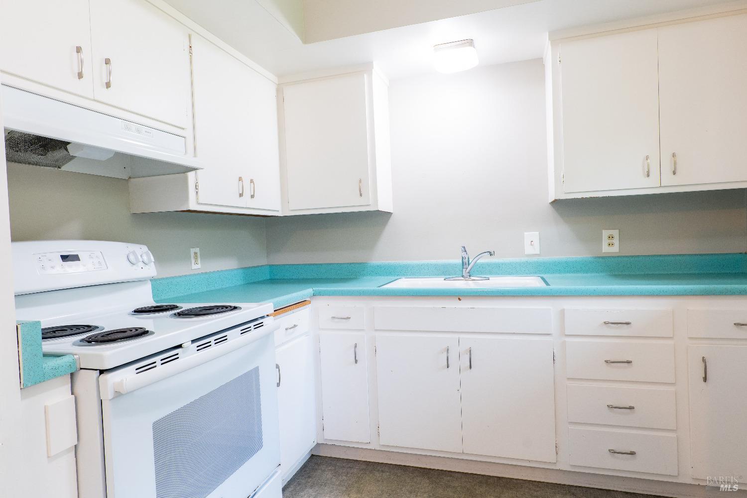 401 Underhill Drive Unit: 2