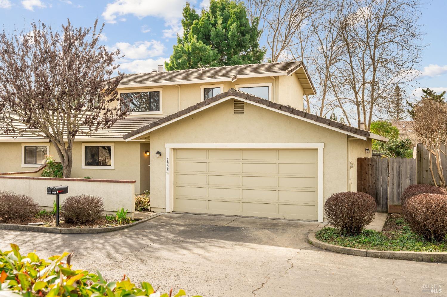 1638 San Vicente Avenue