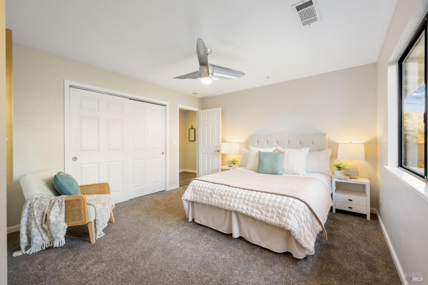 1638 San Vicente Avenue