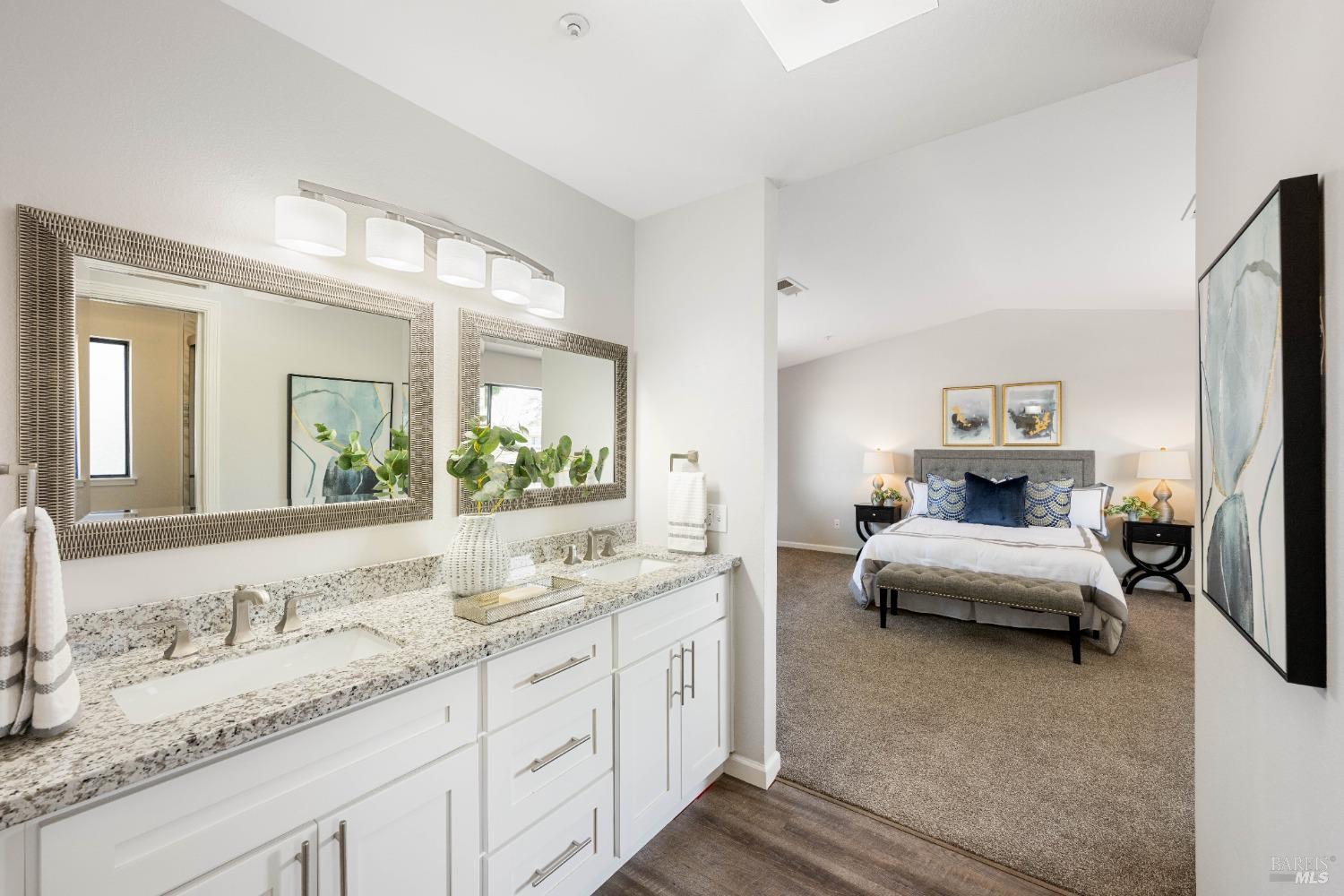 1638 San Vicente Avenue