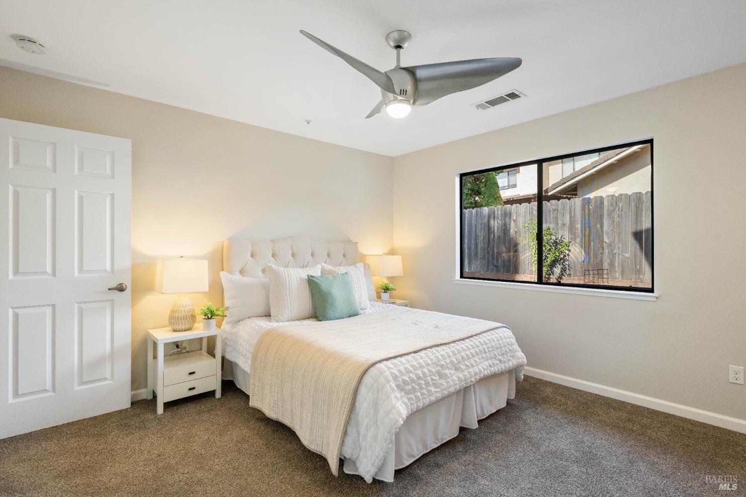 1638 San Vicente Avenue