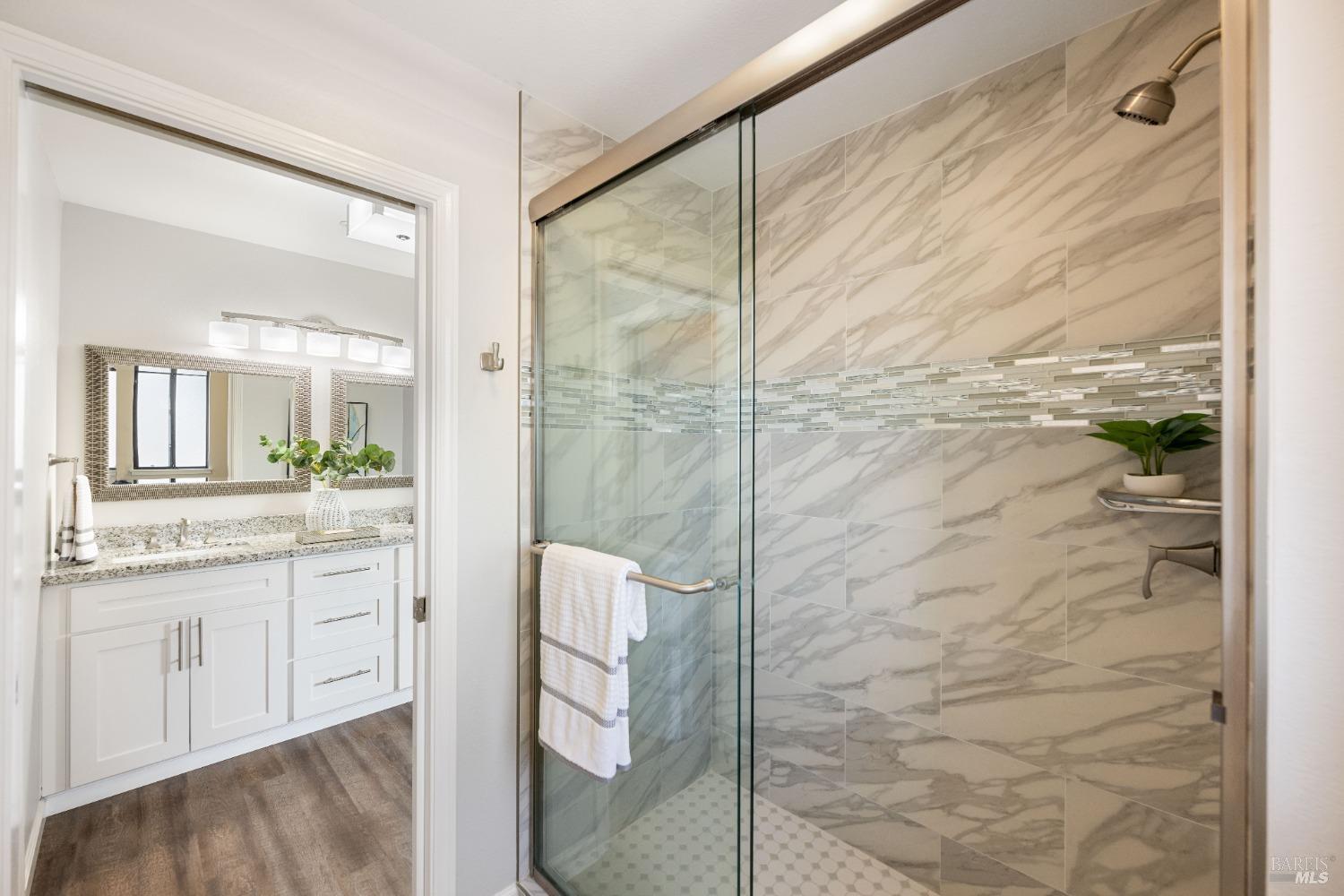 1638 San Vicente Avenue