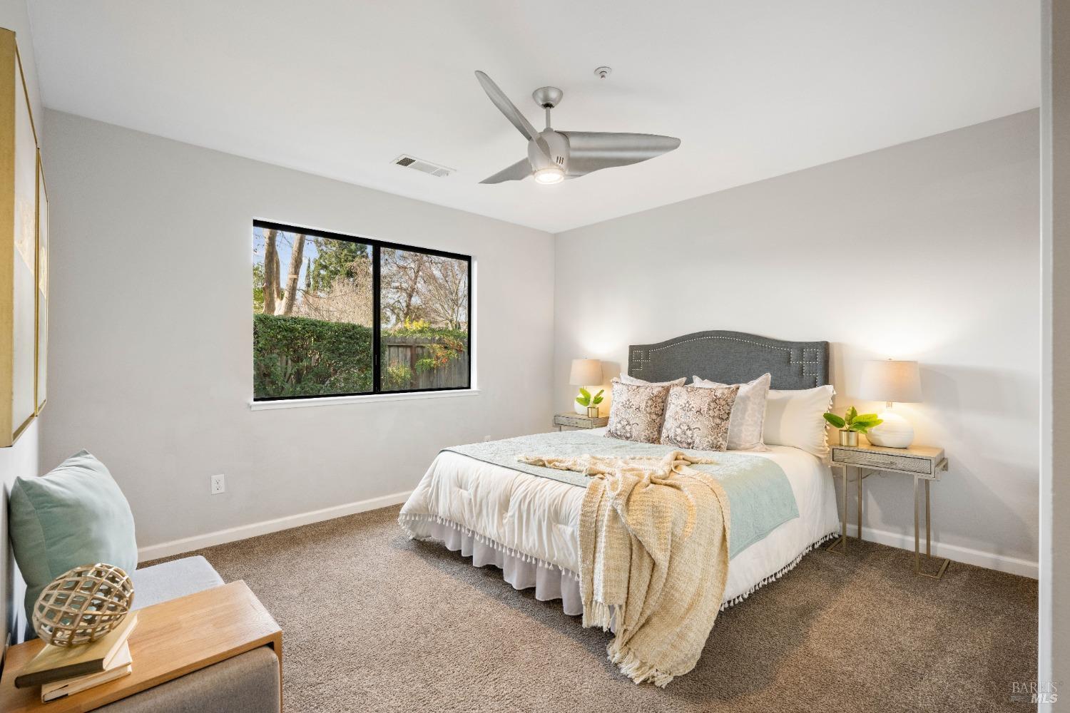 1638 San Vicente Avenue