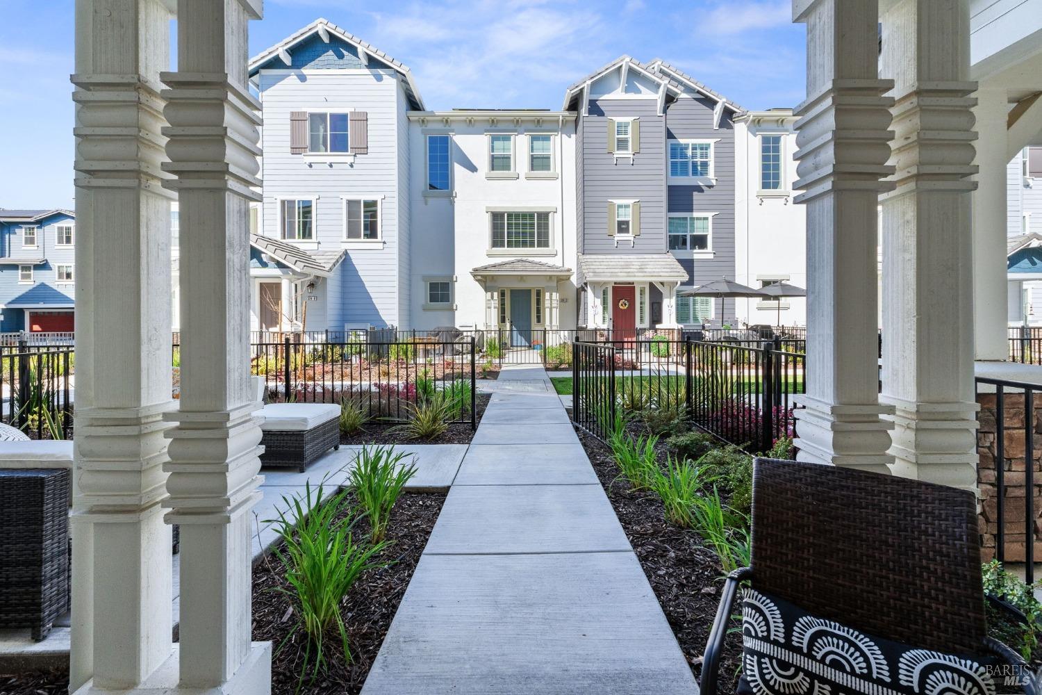 336 Pear Tree Ter #C