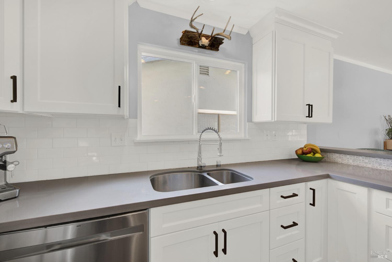 2671 W Pueblo Avenue