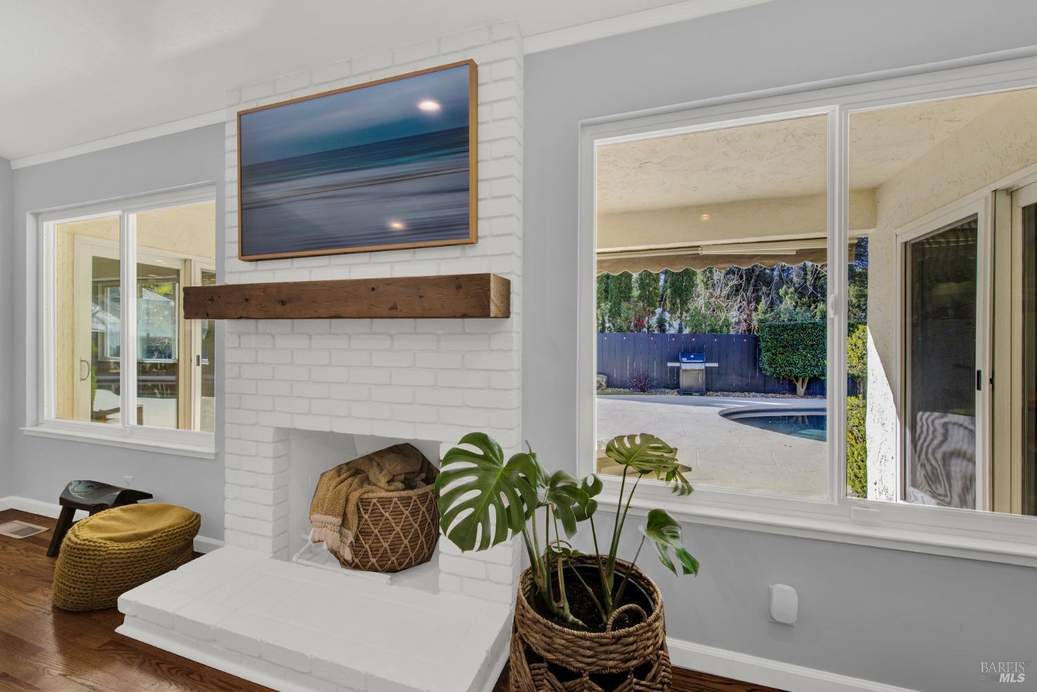 2671 W Pueblo Avenue