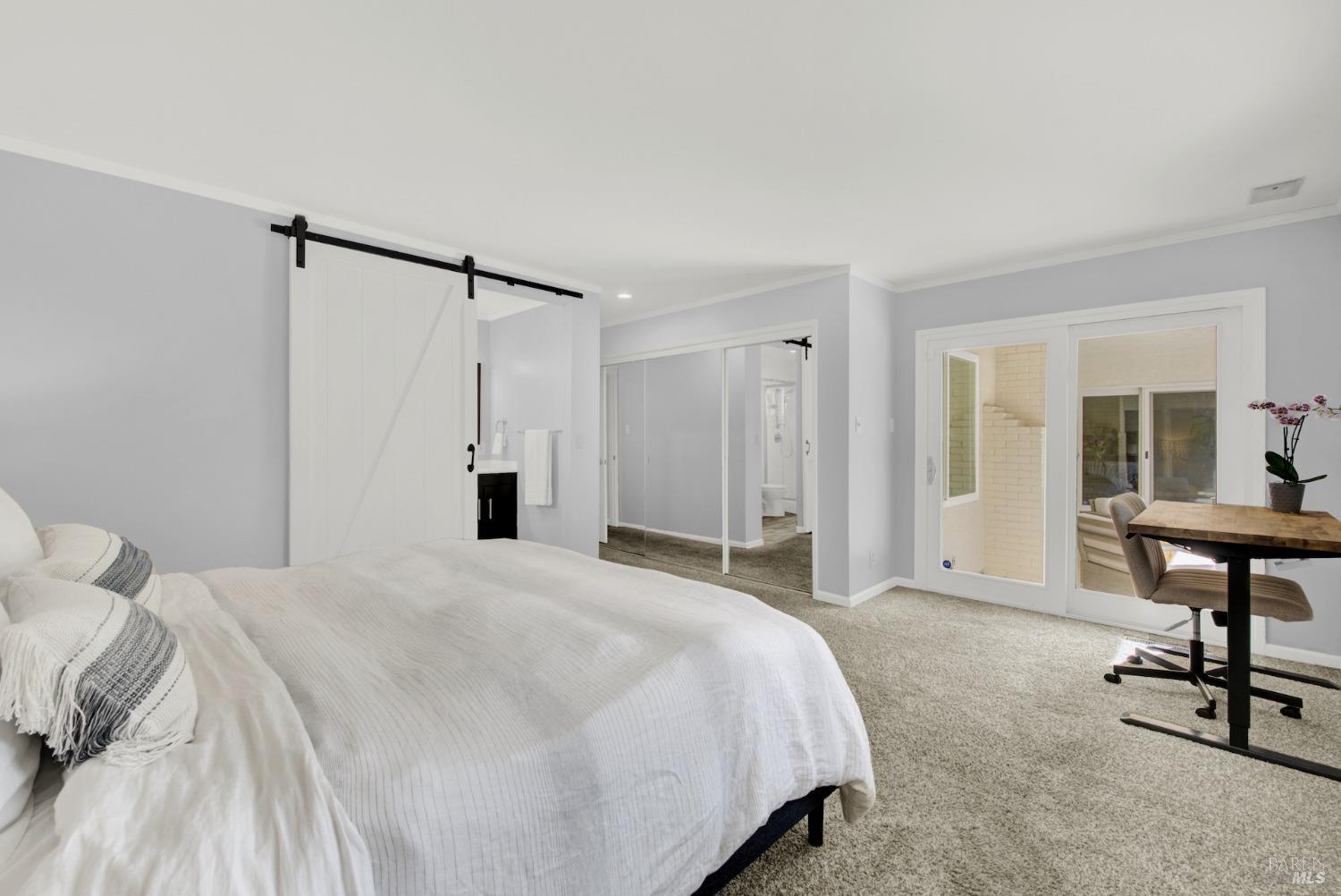 2671 W Pueblo Avenue