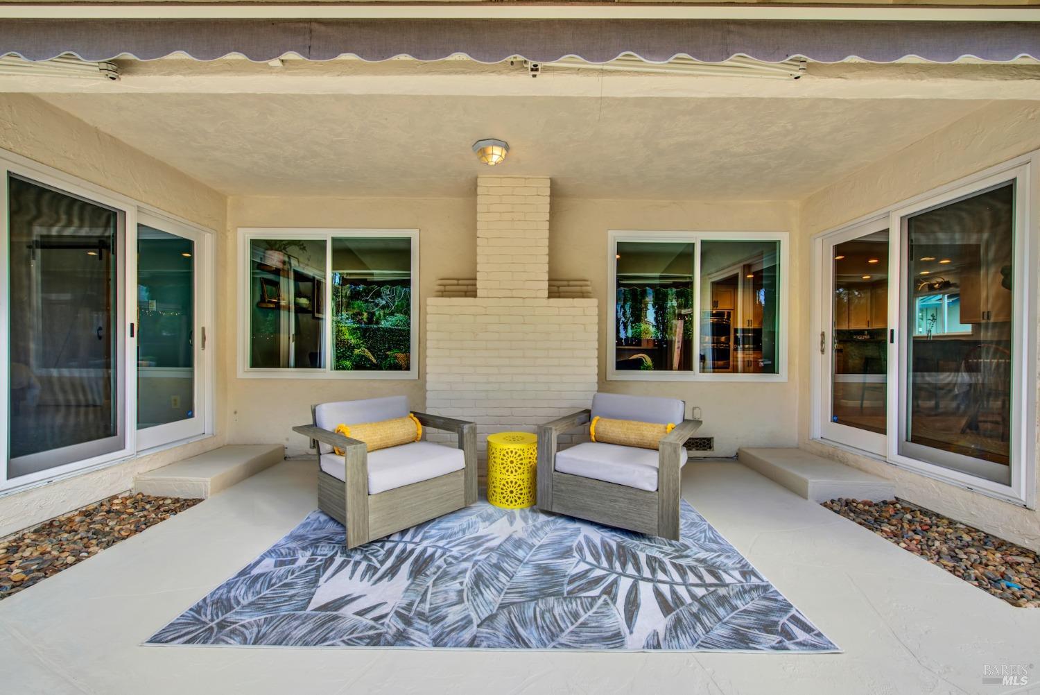 2671 W Pueblo Avenue