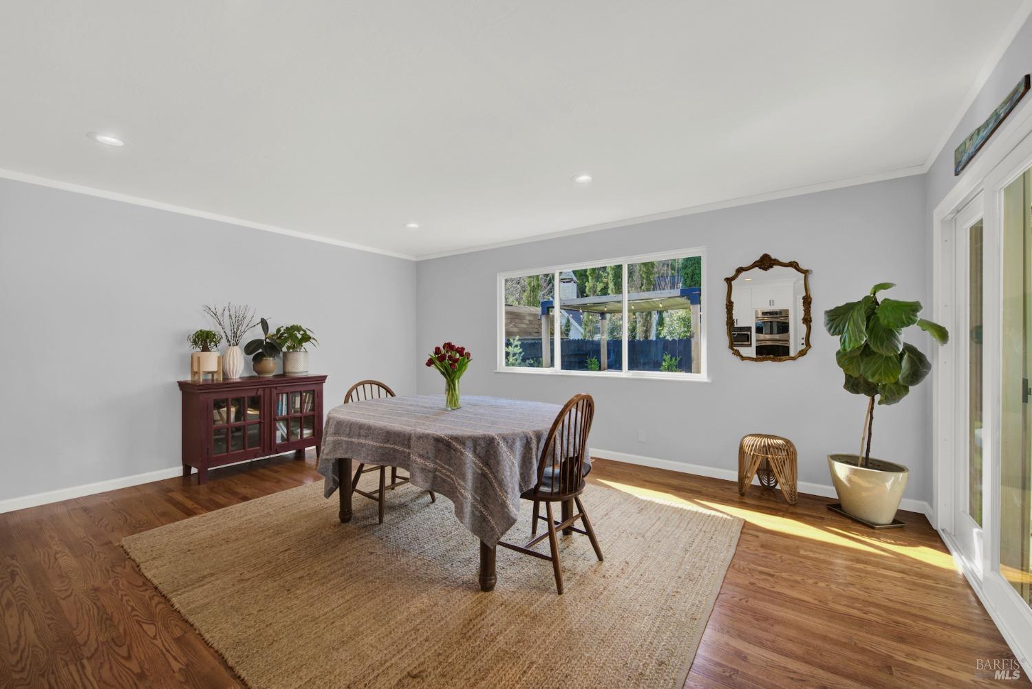 2671 W Pueblo Avenue