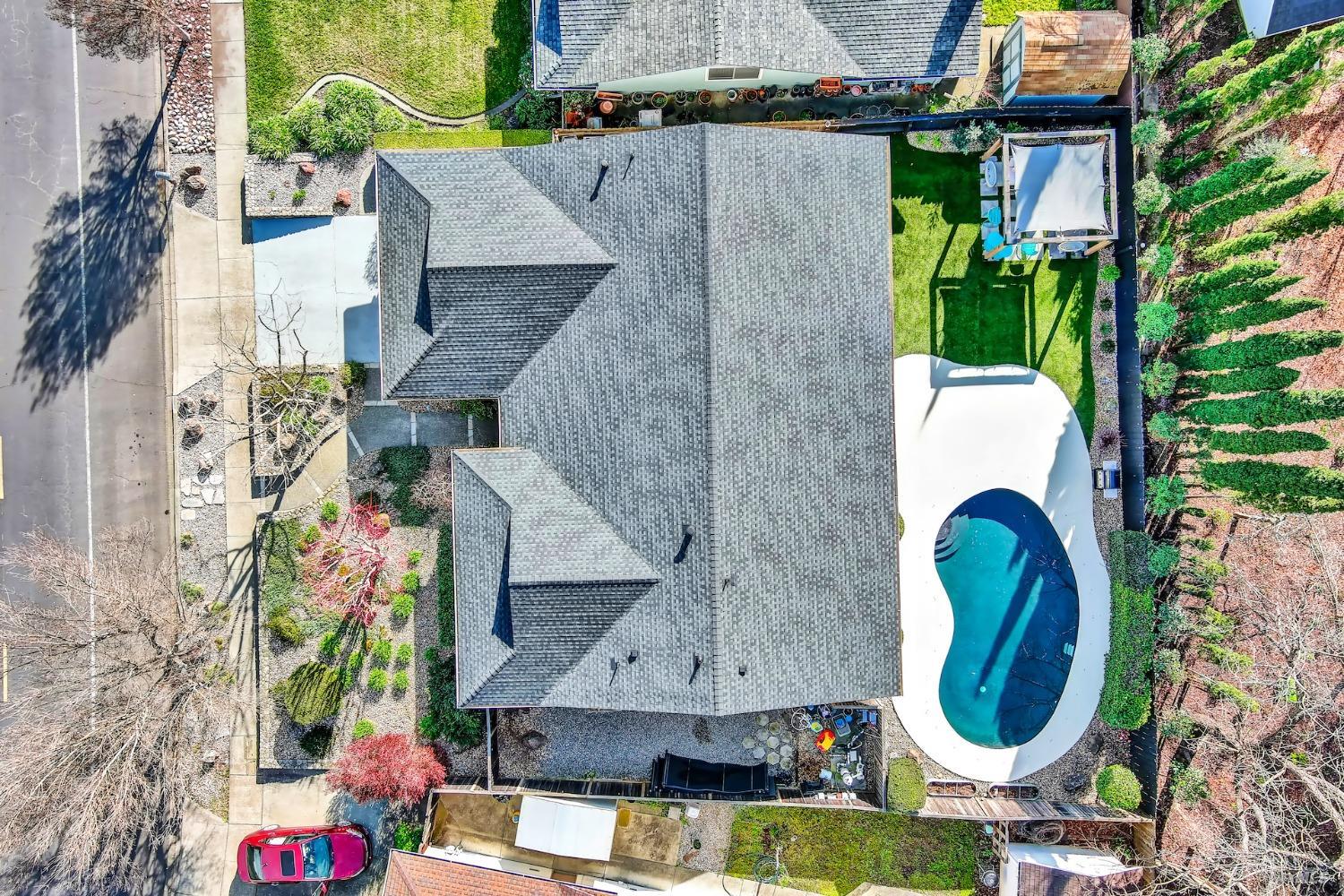 2671 W Pueblo Avenue