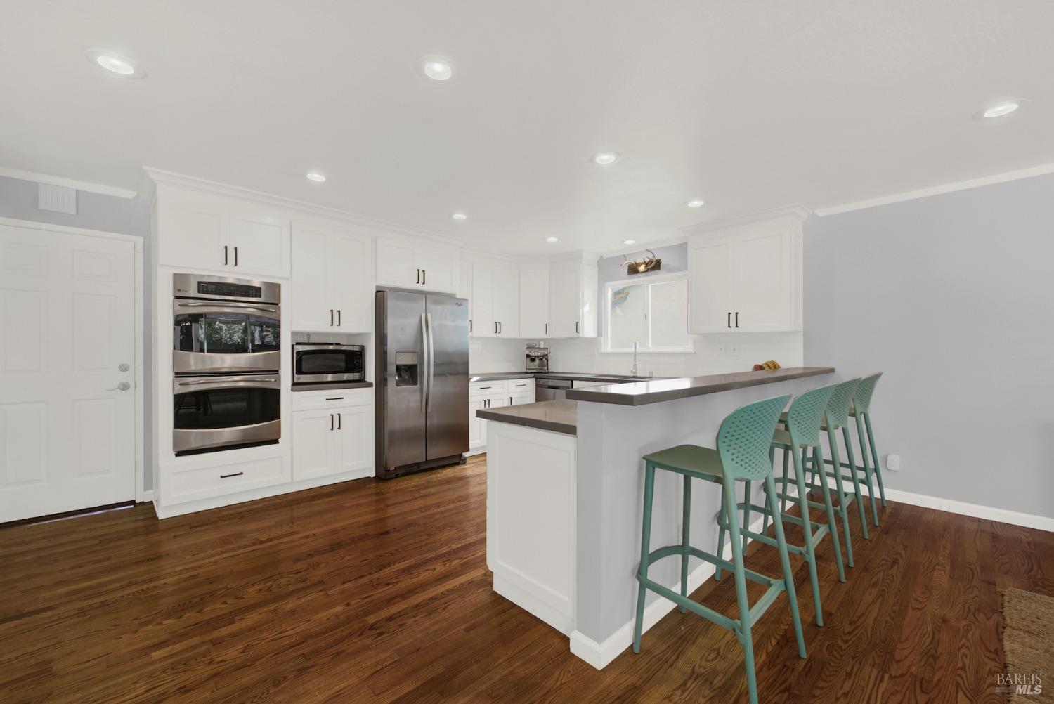 2671 W Pueblo Avenue