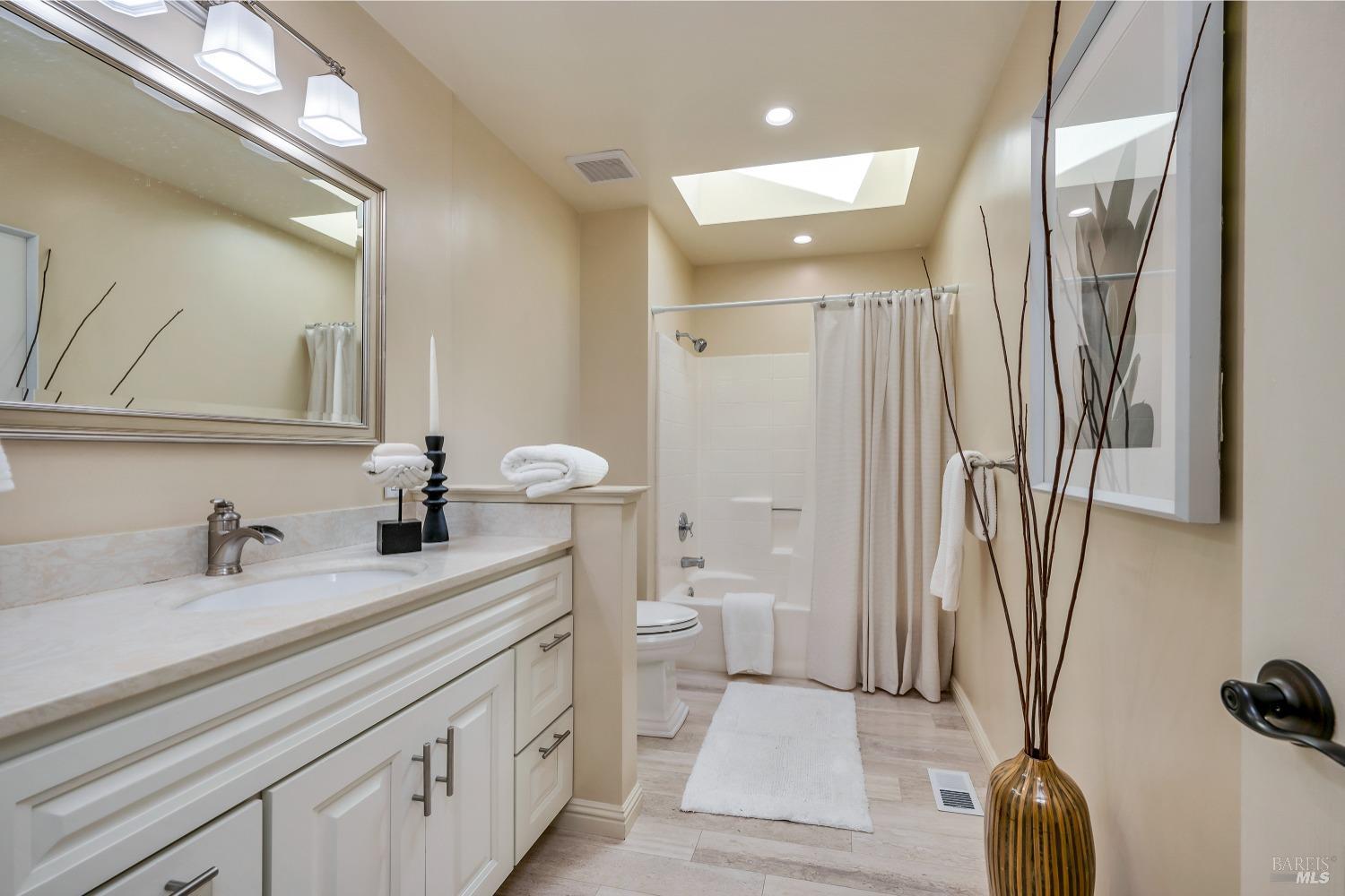 41 Fountain Grove Cir