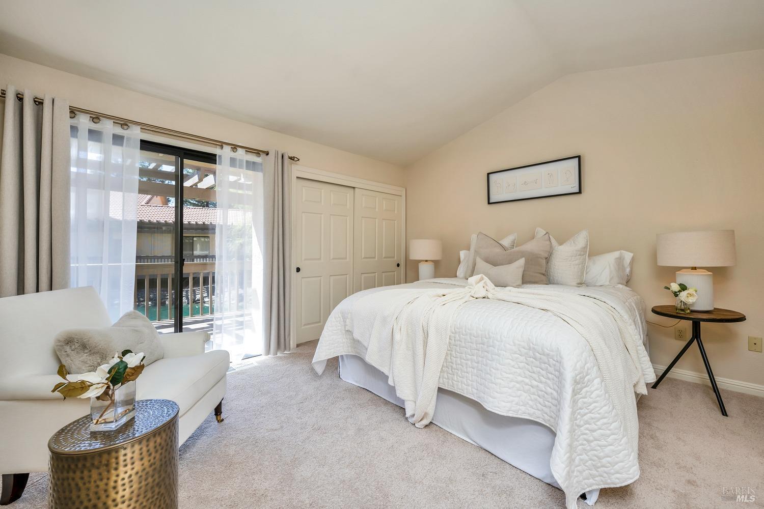 41 Fountain Grove Cir