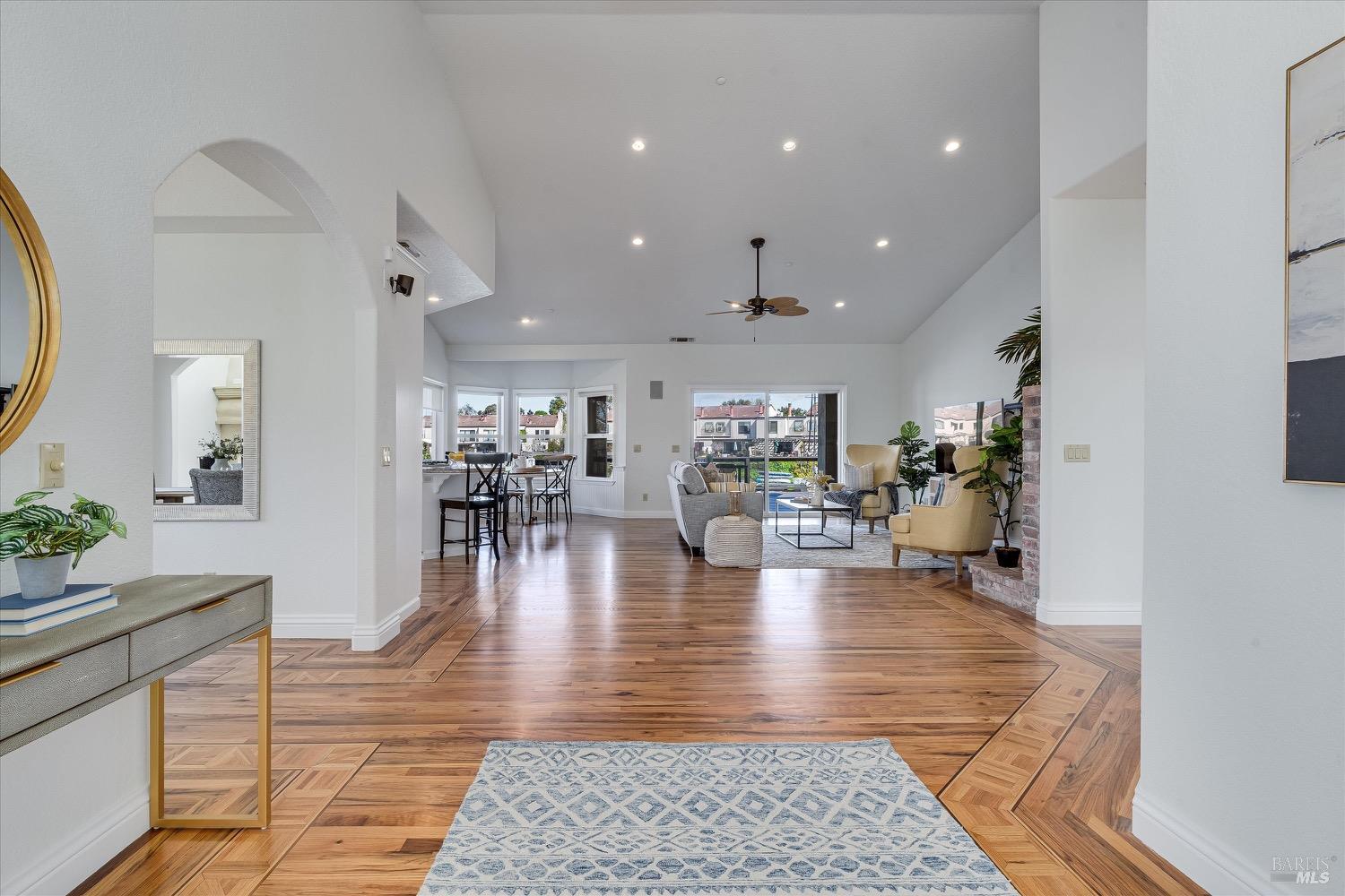 1190 River Park Blvd