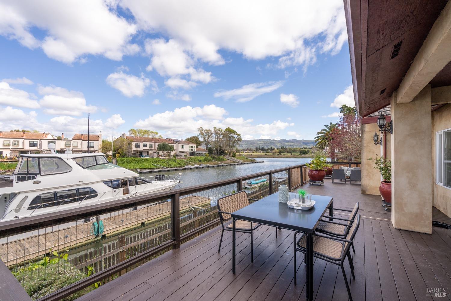 1190 River Park Blvd