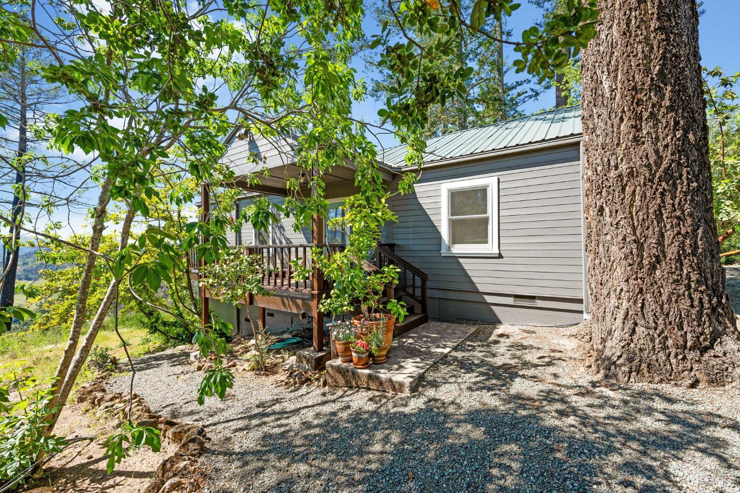 566 Community Hall Ln