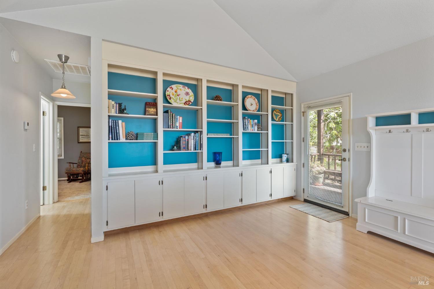 566 Community Hall Ln