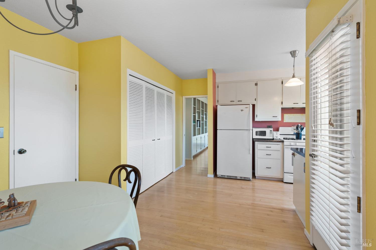 566 Community Hall Ln