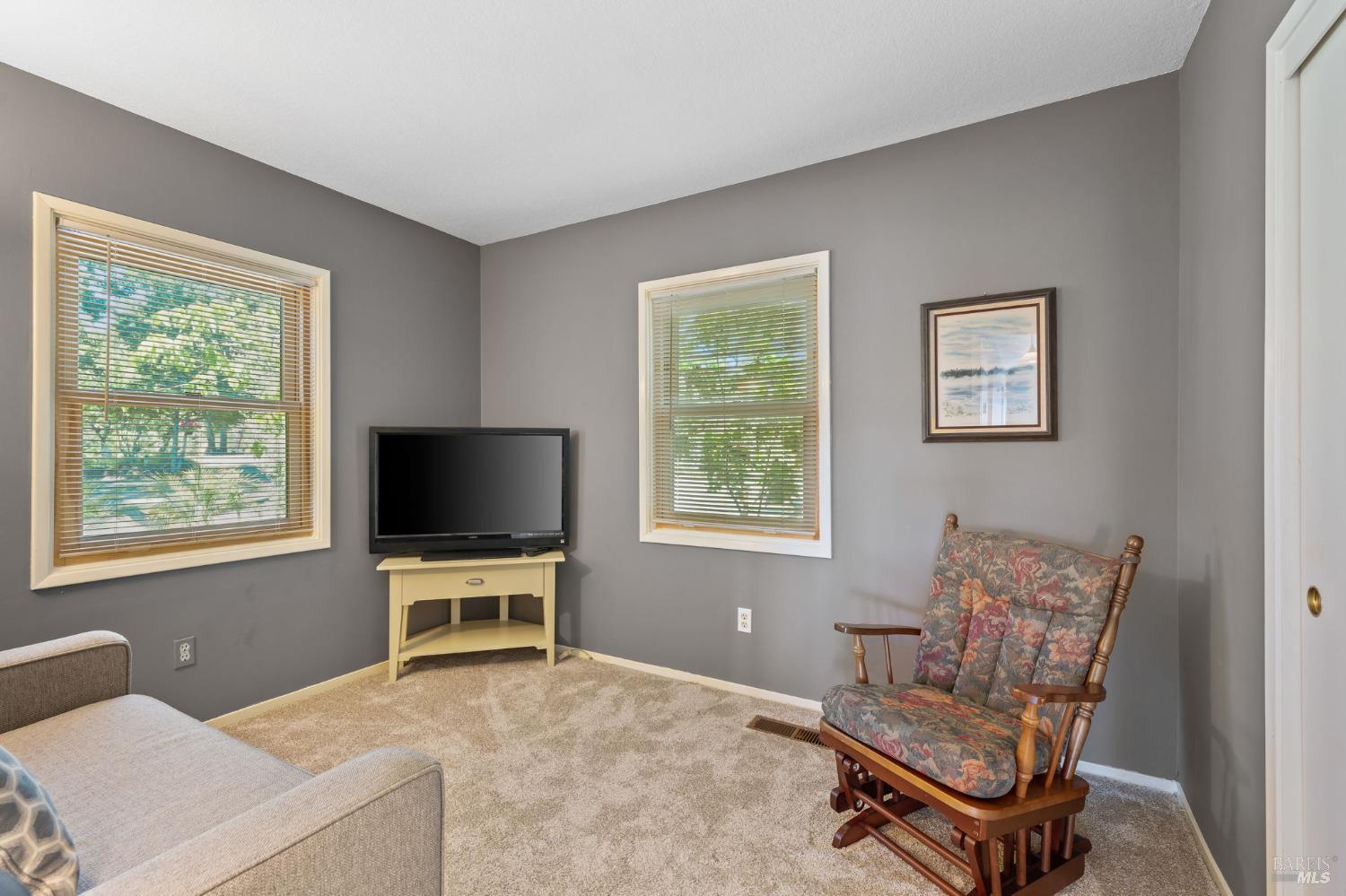 566 Community Hall Ln