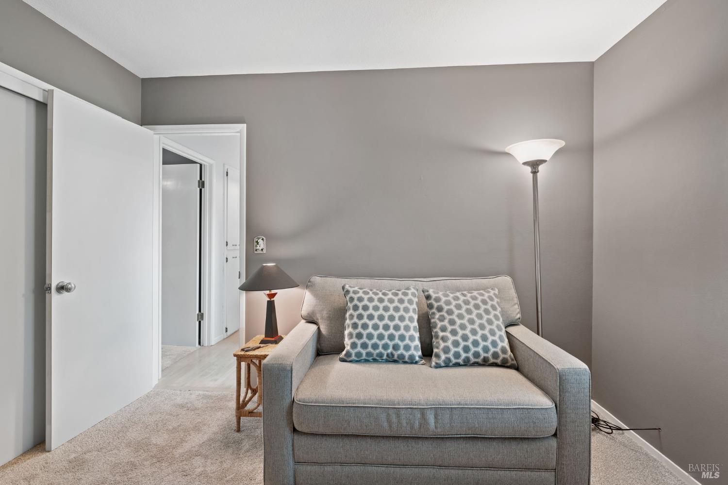 566 Community Hall Ln