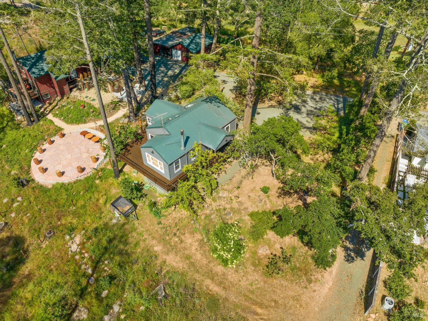 566 Community Hall Ln