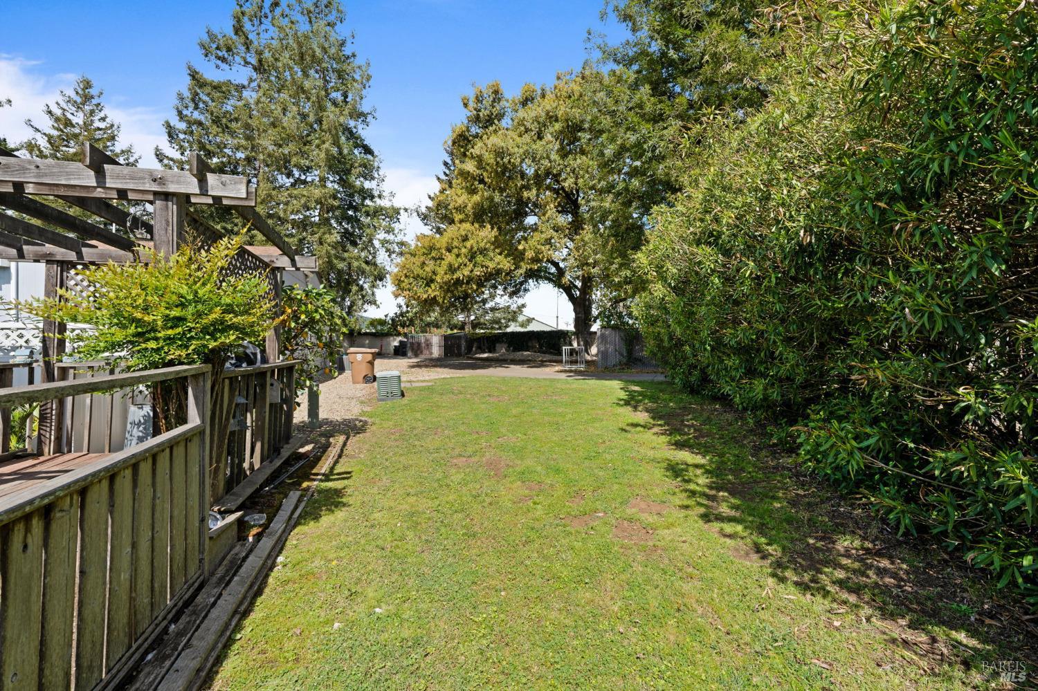 116 Falcon Crest Cir