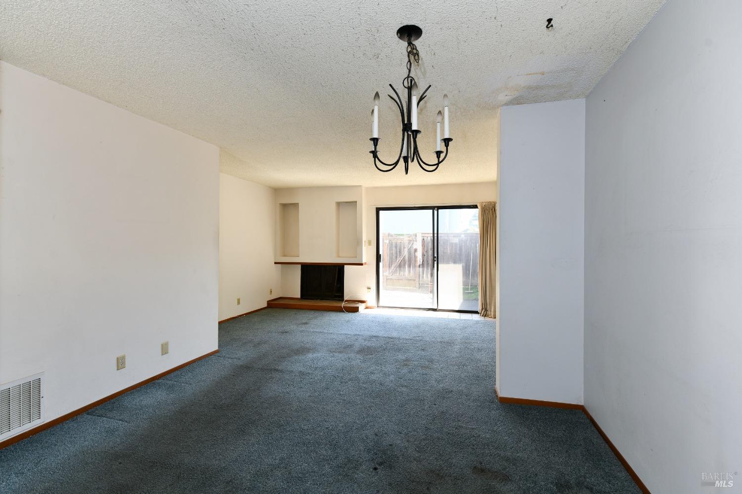 3462 Shelter Creek Dr