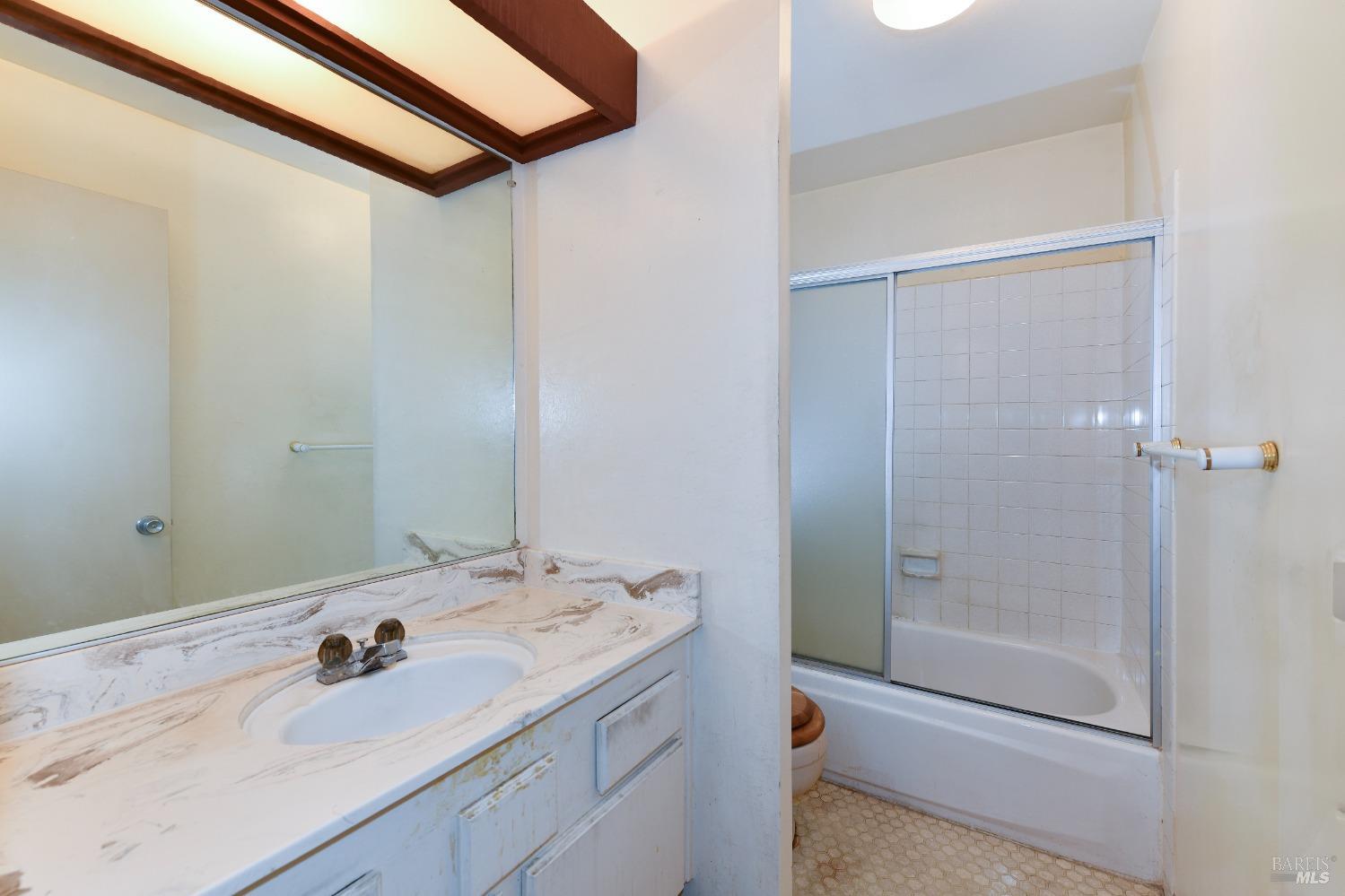 3462 Shelter Creek Dr