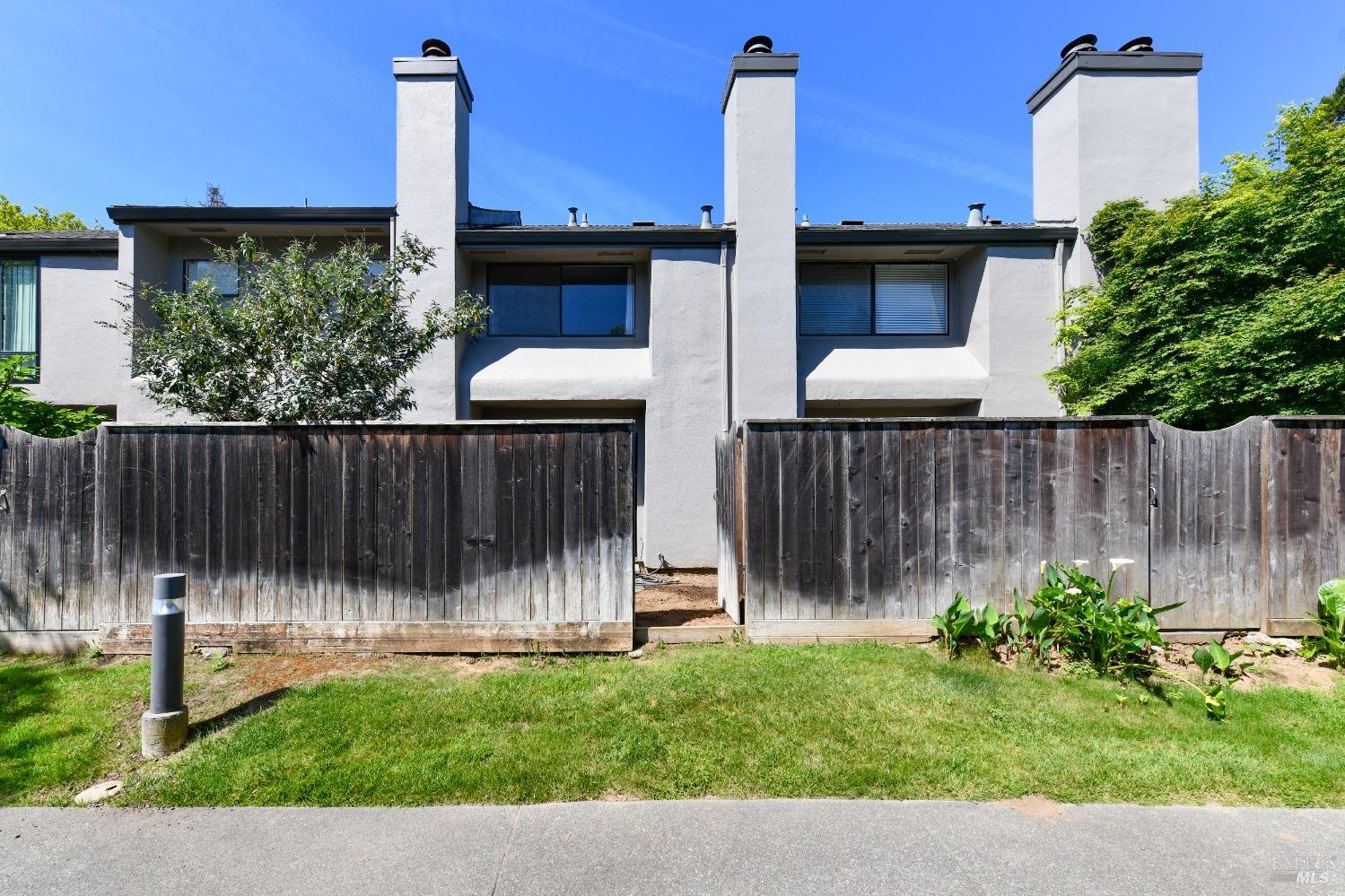 3462 Shelter Creek Dr