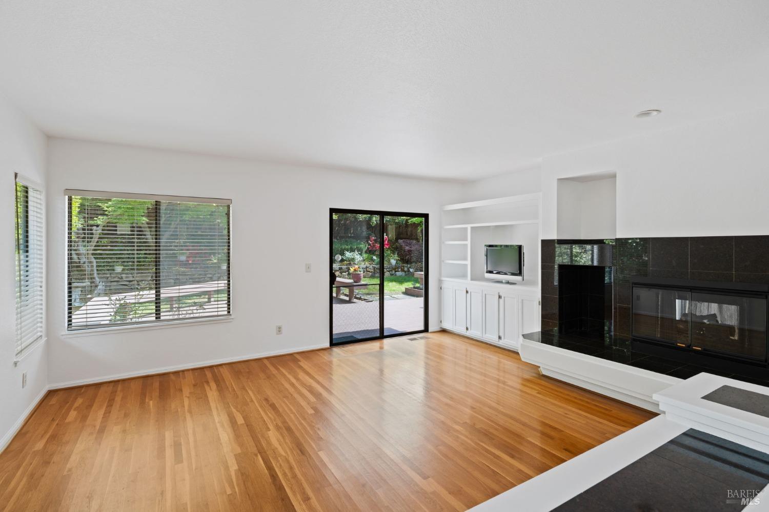 210 Silverado Springs Dr