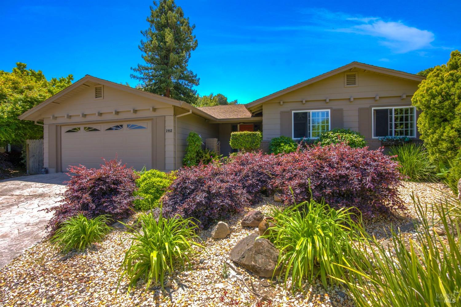 2952 Applewood Court