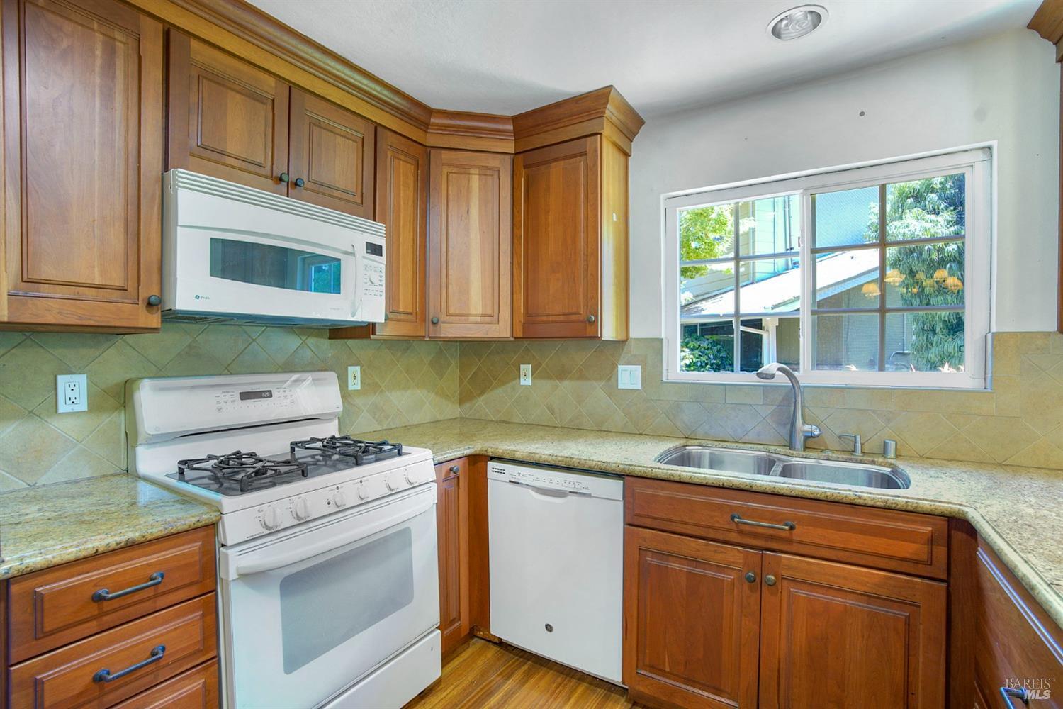 2952 Applewood Court