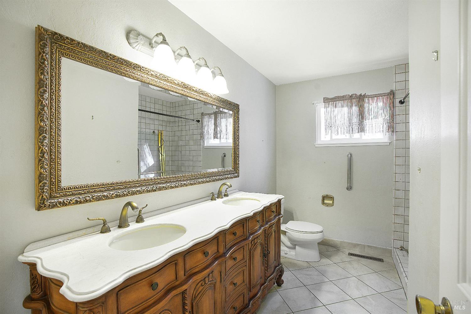 2952 Applewood Court