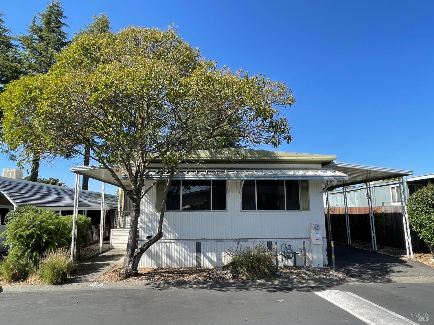 150 Silverado Trl #44