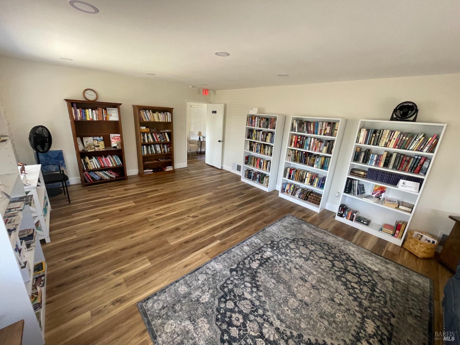 150 Silverado Trl #44