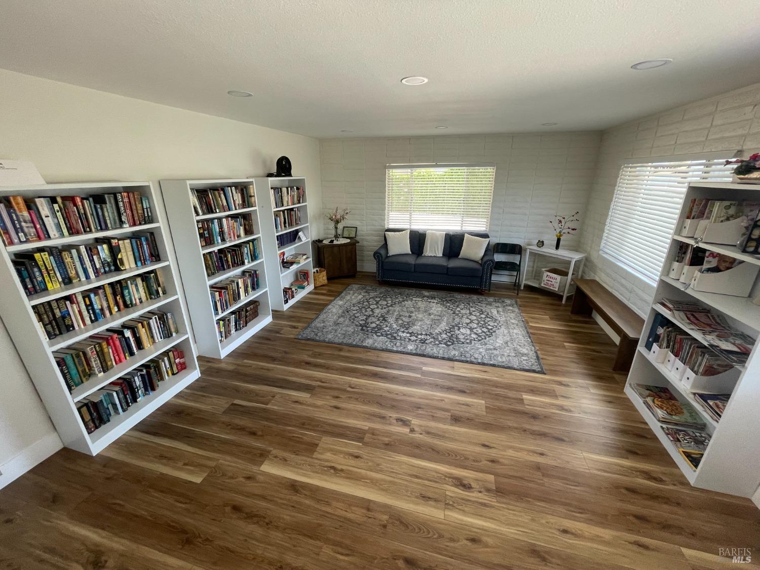 150 Silverado Trl #44