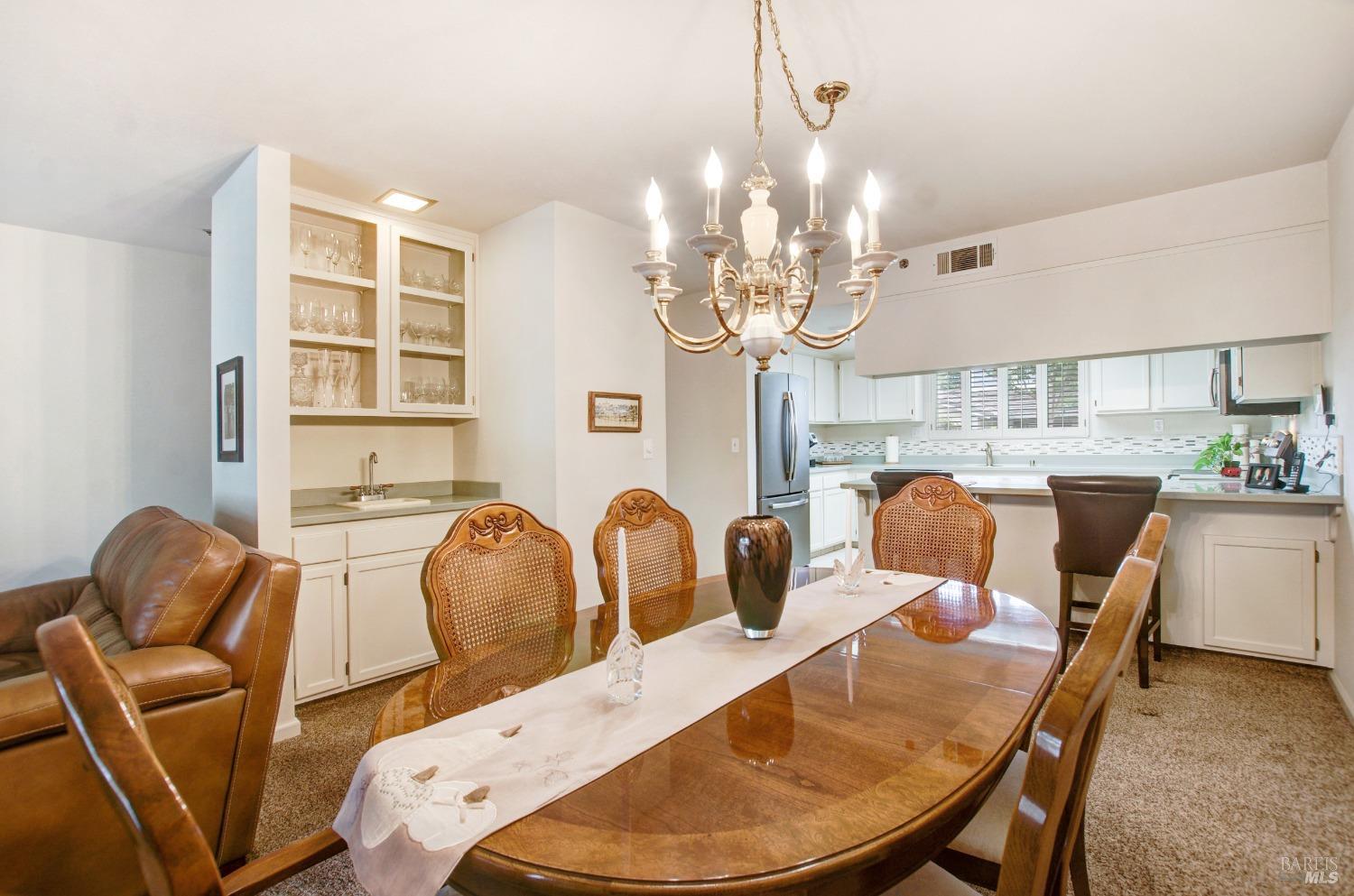 1627 San Vicente Ave