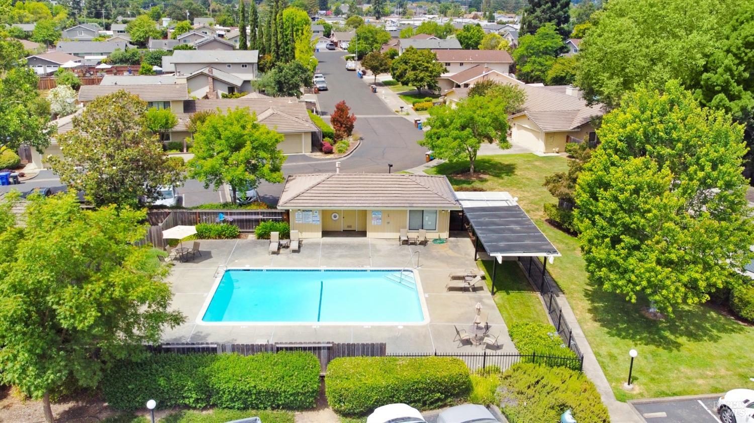 1627 San Vicente Ave