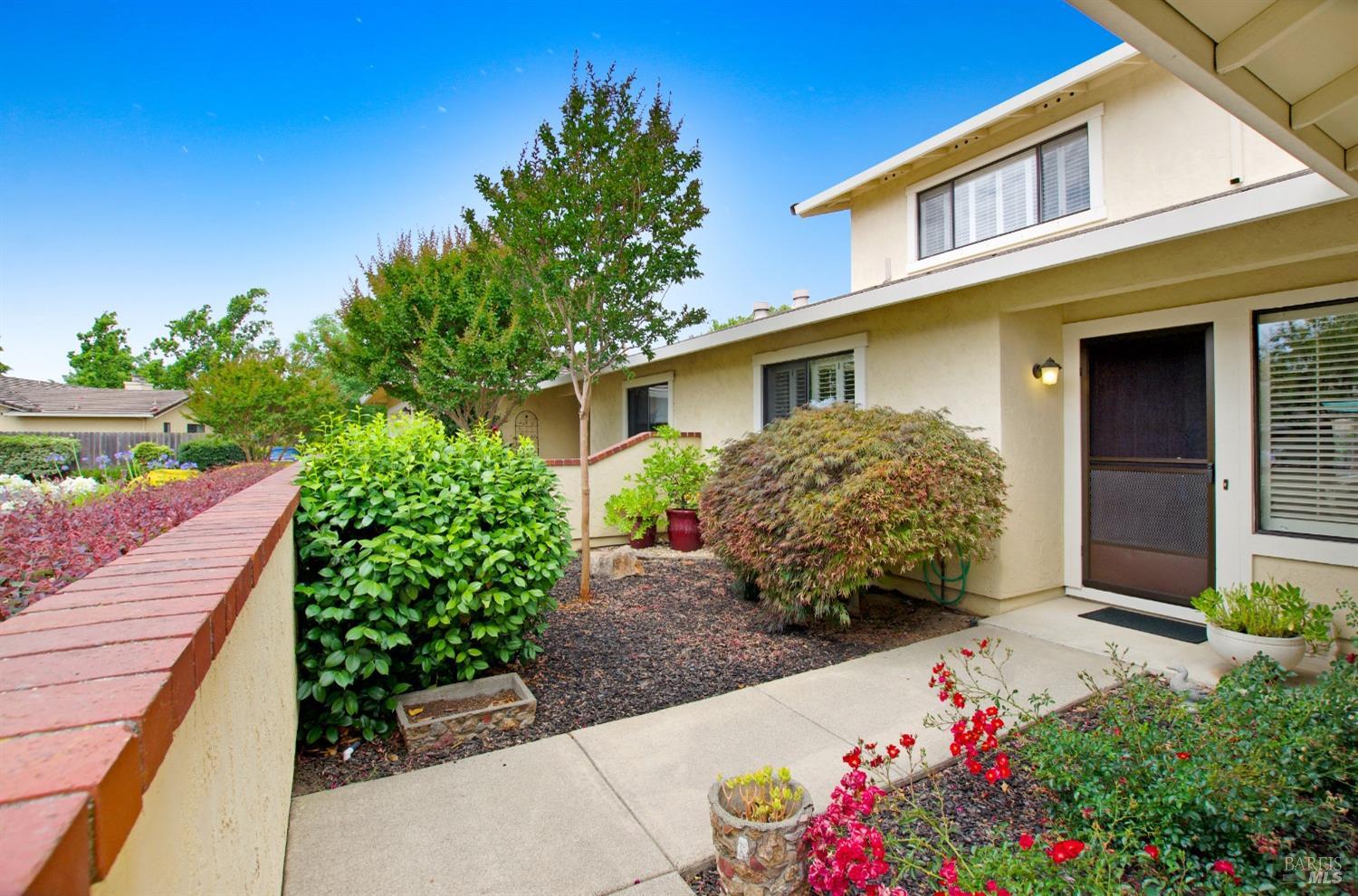 1627 San Vicente Ave