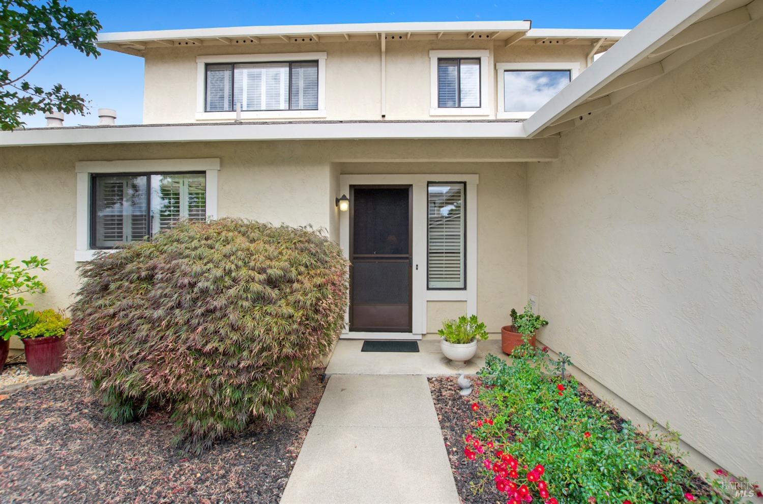 1627 San Vicente Ave