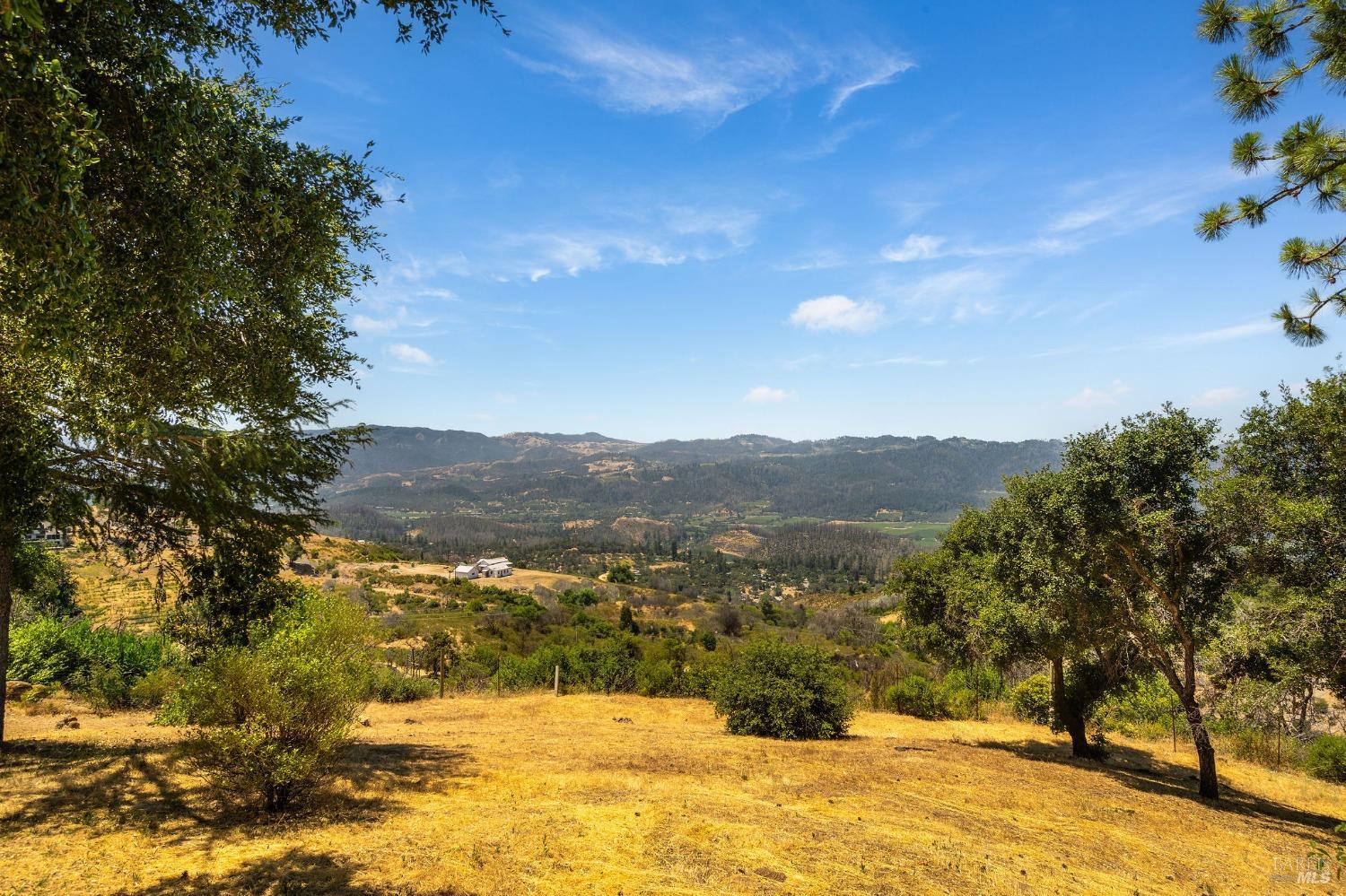 504 White Cottage Rd S